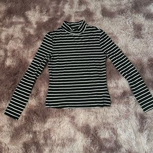 Striped turtle neck